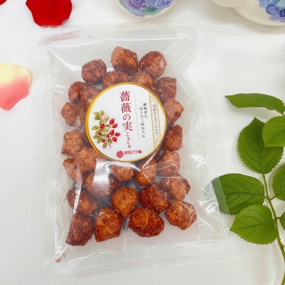 薔薇の実ころころ